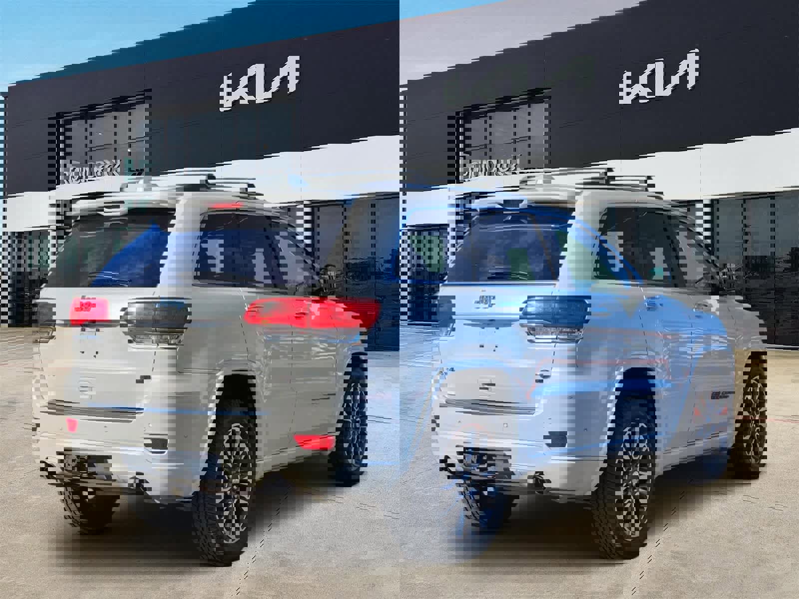 Used 2017 Jeep Grand Cherokee Overland w/ Jeep Active Safety Group image 5