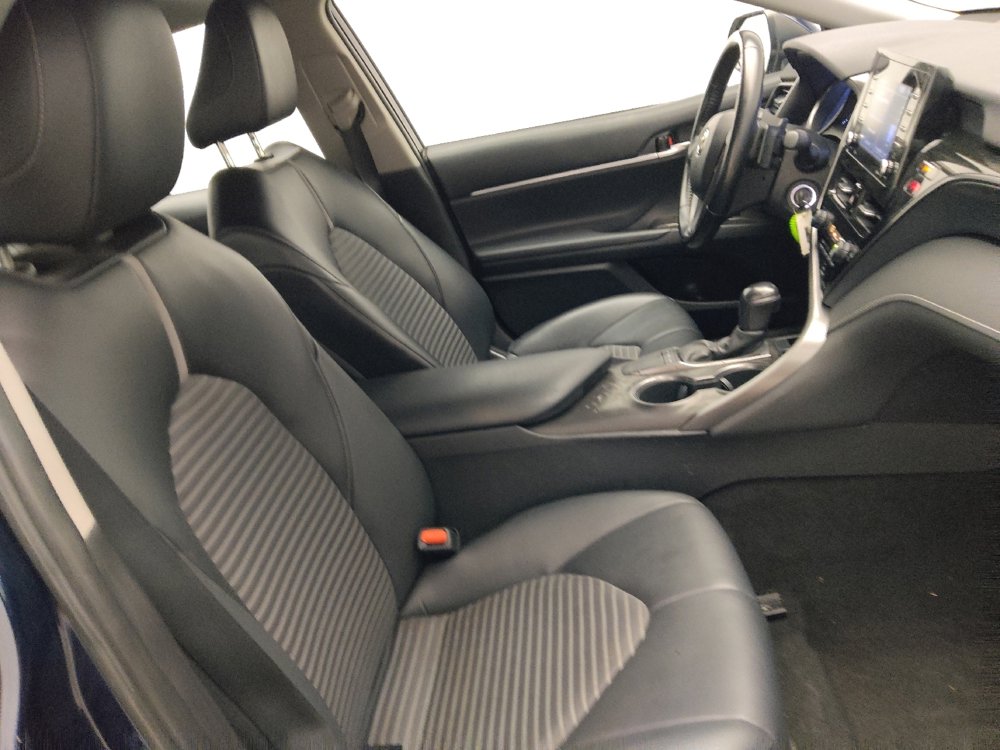 Used 2022 Toyota Camry SE FWD image 21