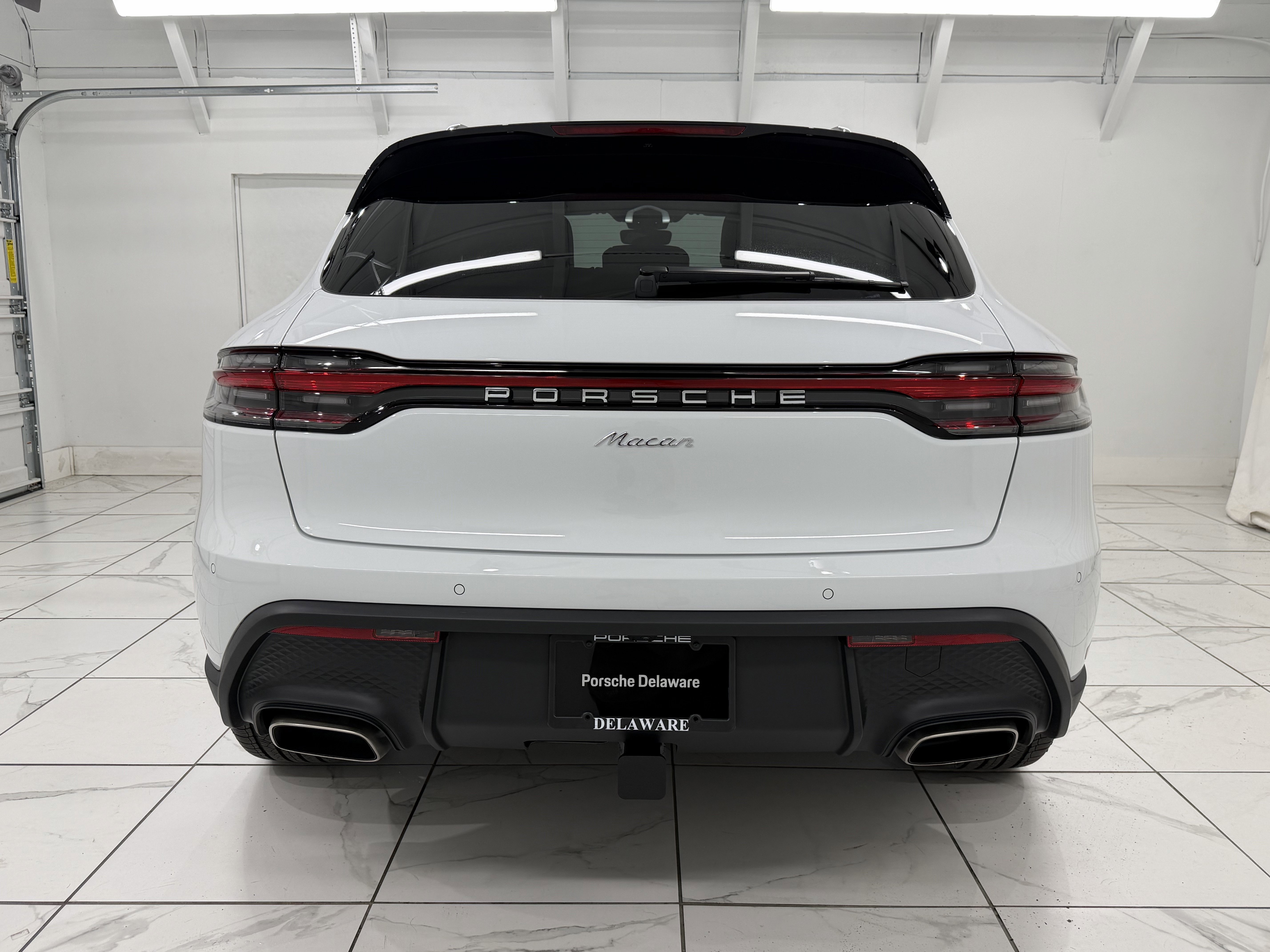 New 2026 Porsche Macan image 13