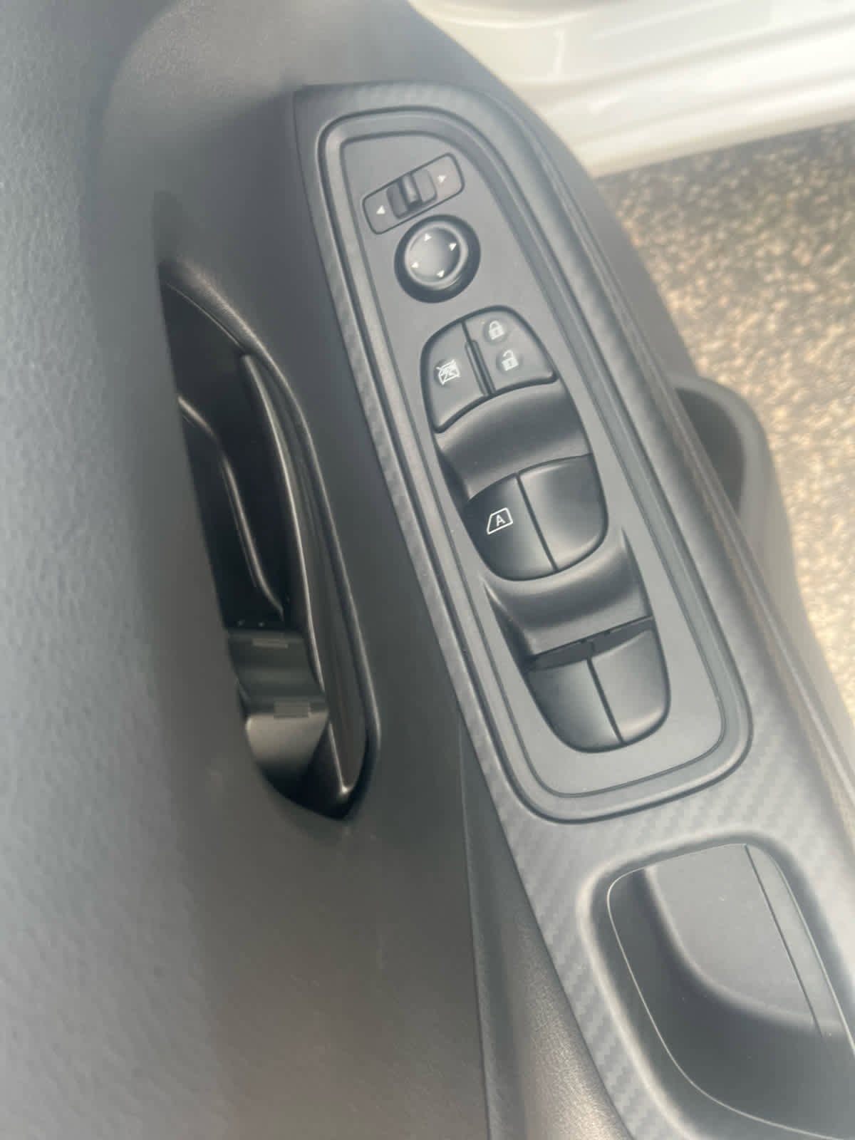 Used 2025 Nissan Versa S image 13