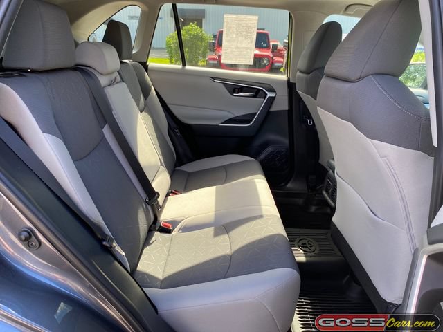 Used 2019 Toyota RAV4 XLE w/ Convenience Package AWD/4WD image 7