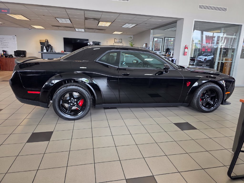 Used 2018 Dodge Challenger SRT Demon RWD image 2
