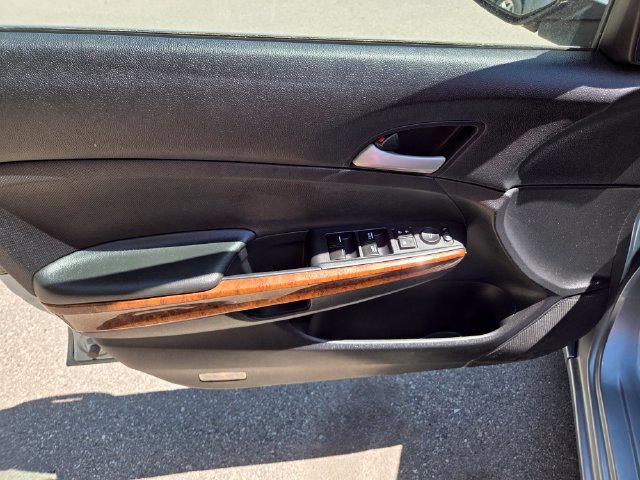 Used 2011 Honda Accord EX image 12