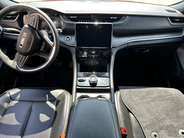 Used 2024 Jeep Grand Cherokee Limited image 21