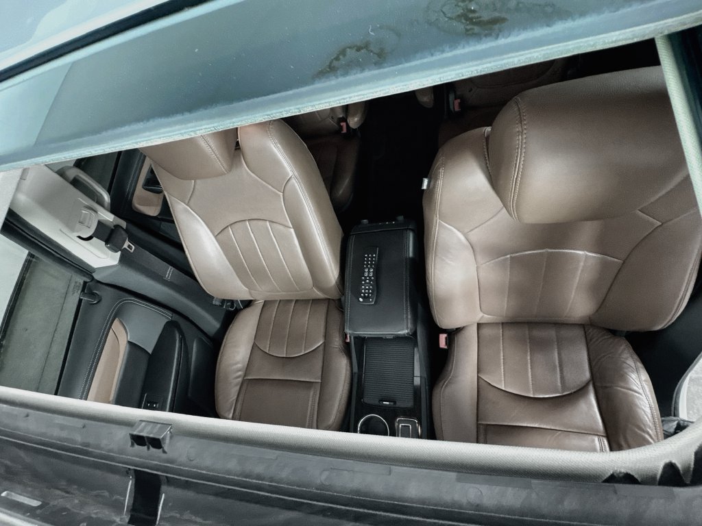 Used 2017 Chevrolet Traverse Premier FWD image 25