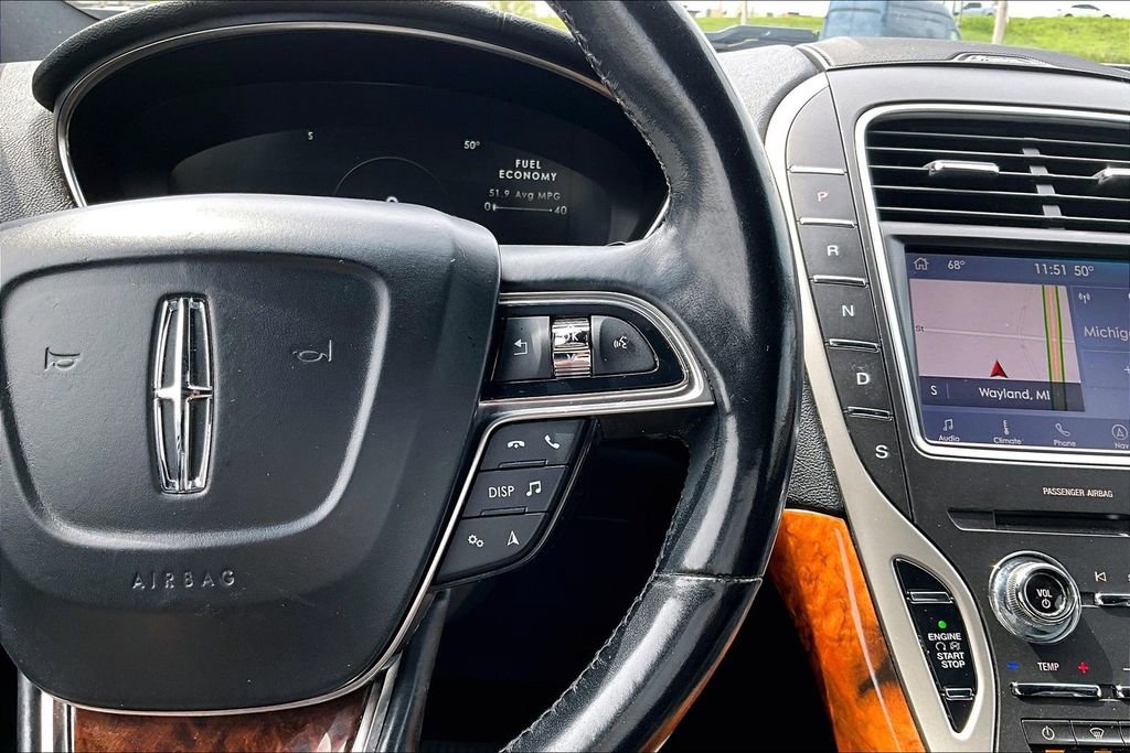 Used 2020 Lincoln Nautilus Reserve FWD image 18