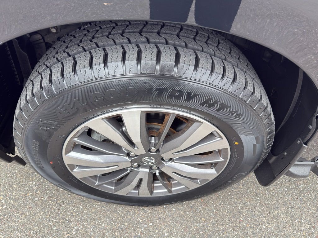 Used 2020 Nissan Pathfinder S AWD/4WD image 11