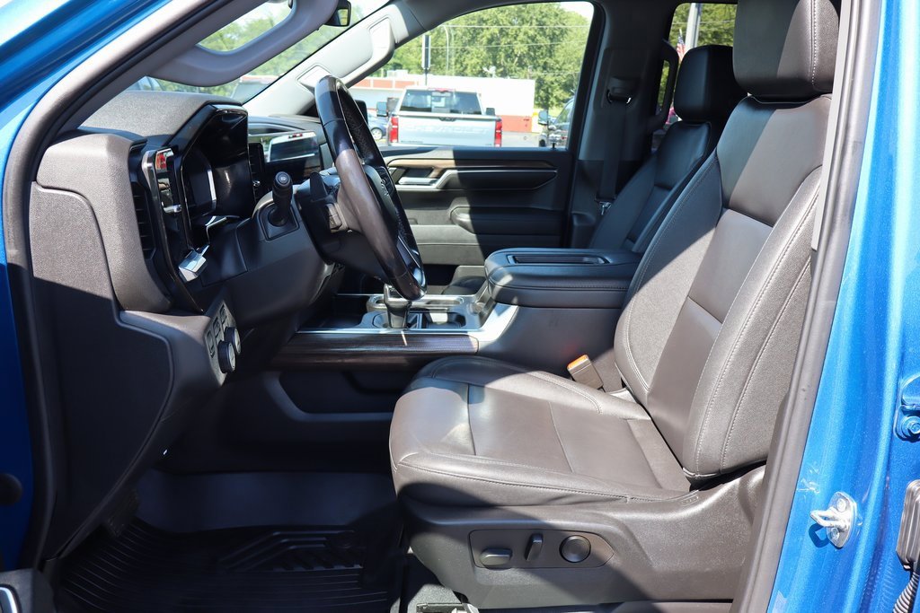 Used 2022 Chevrolet Silverado 1500 LT Trail Boss w/ LT Trail Boss Premium Package image 3