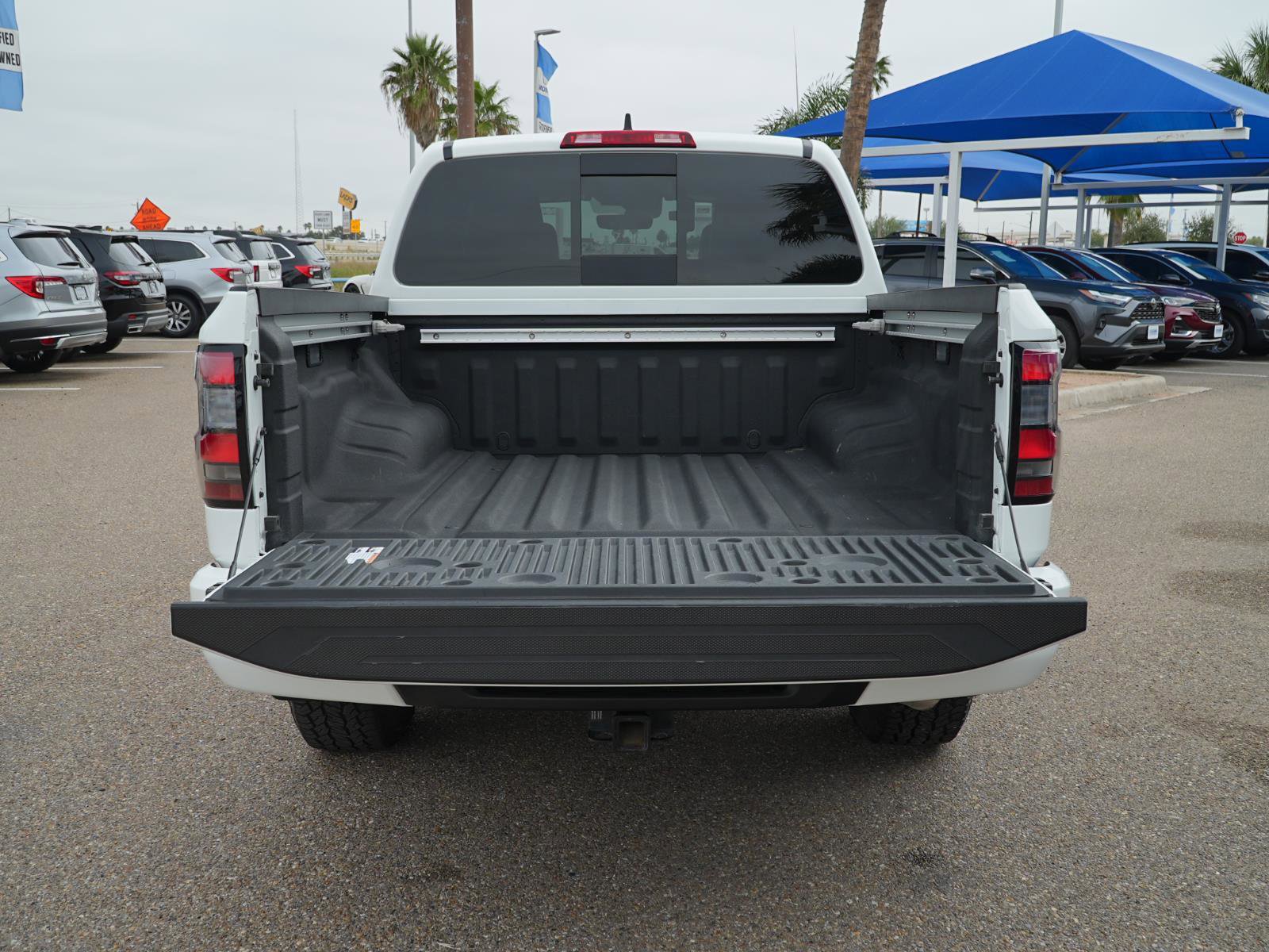 Used 2024 Nissan Frontier PRO-4X w/ Pro Premium Package image 7