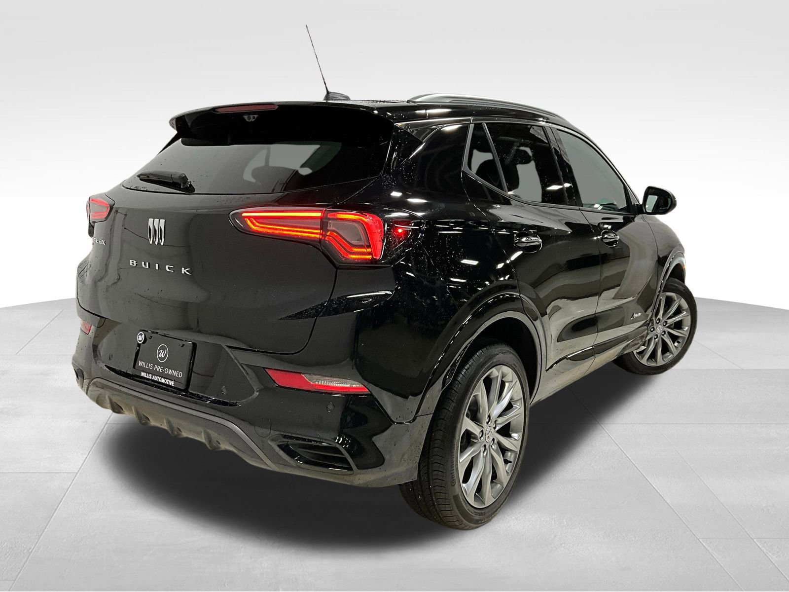 Used 2025 Buick Encore GX Avenir w/ Avenir Technology Package image 13