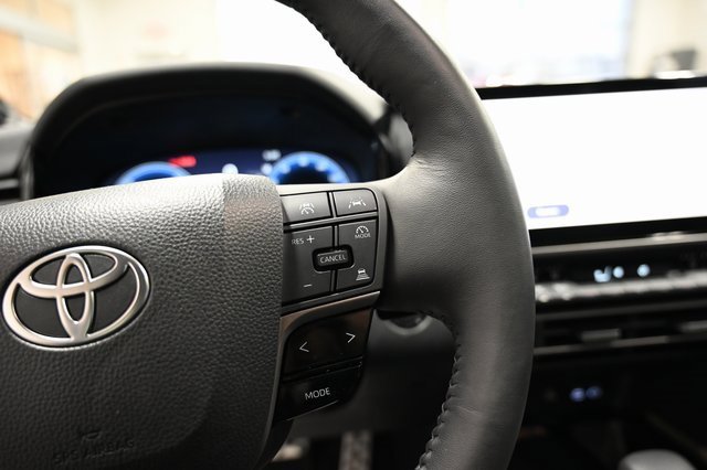 Certified 2025 Toyota Camry XSE image 25