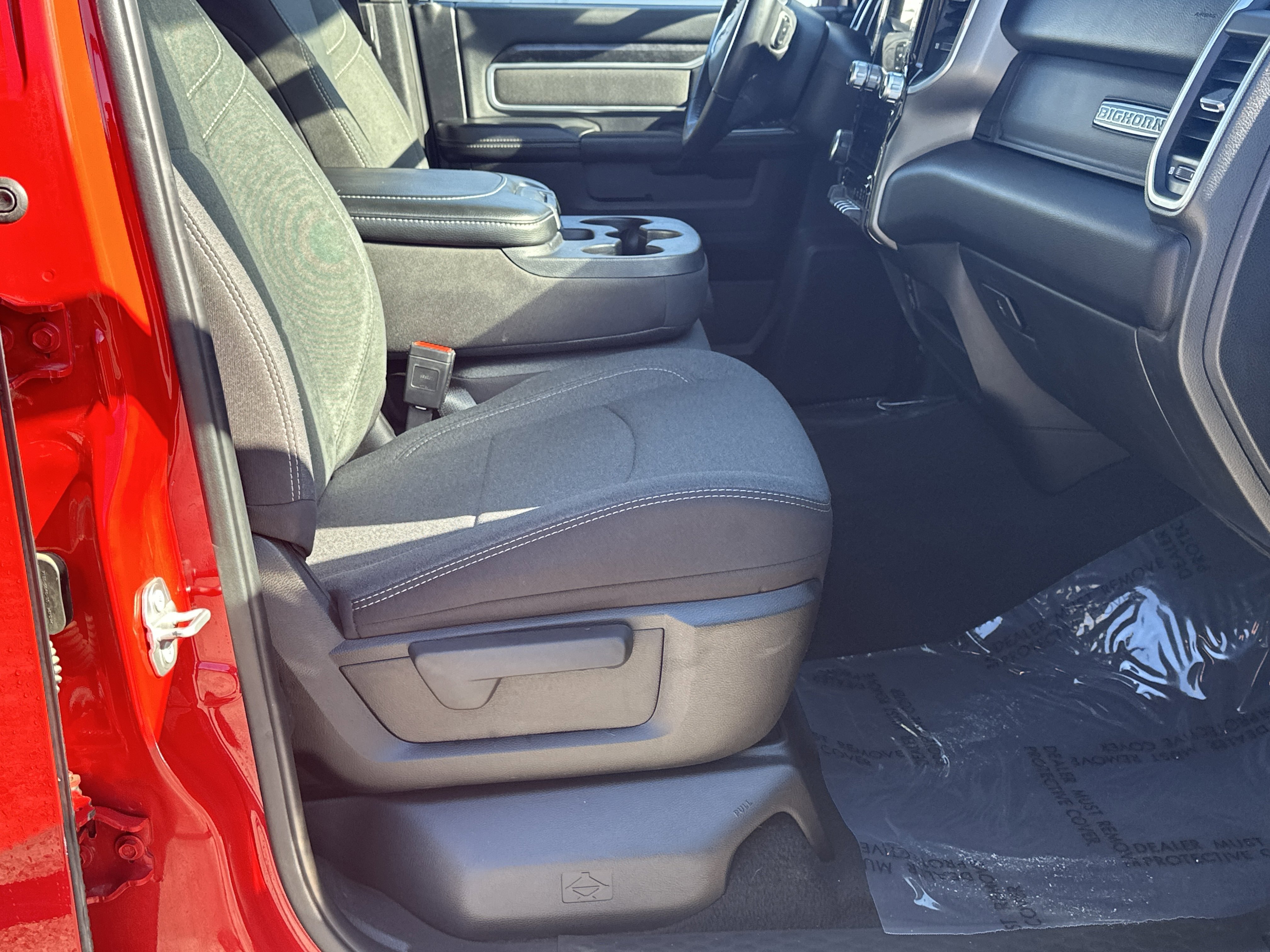 Used 2024 RAM 2500 Big Horn w/ Sport Appearance Package image 11