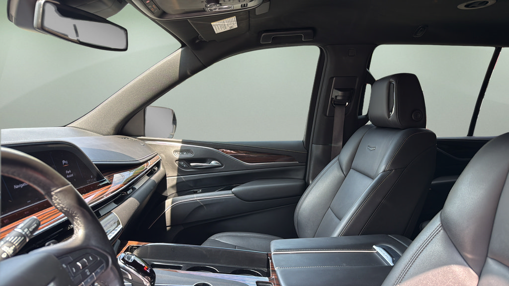 Used 2021 Cadillac Escalade Luxury AWD/4WD image 20