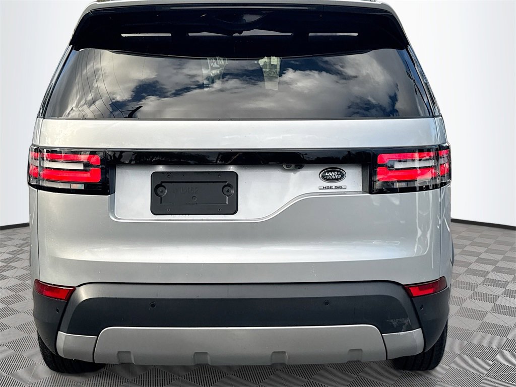 Used 2018 Land Rover Discovery HSE image 7