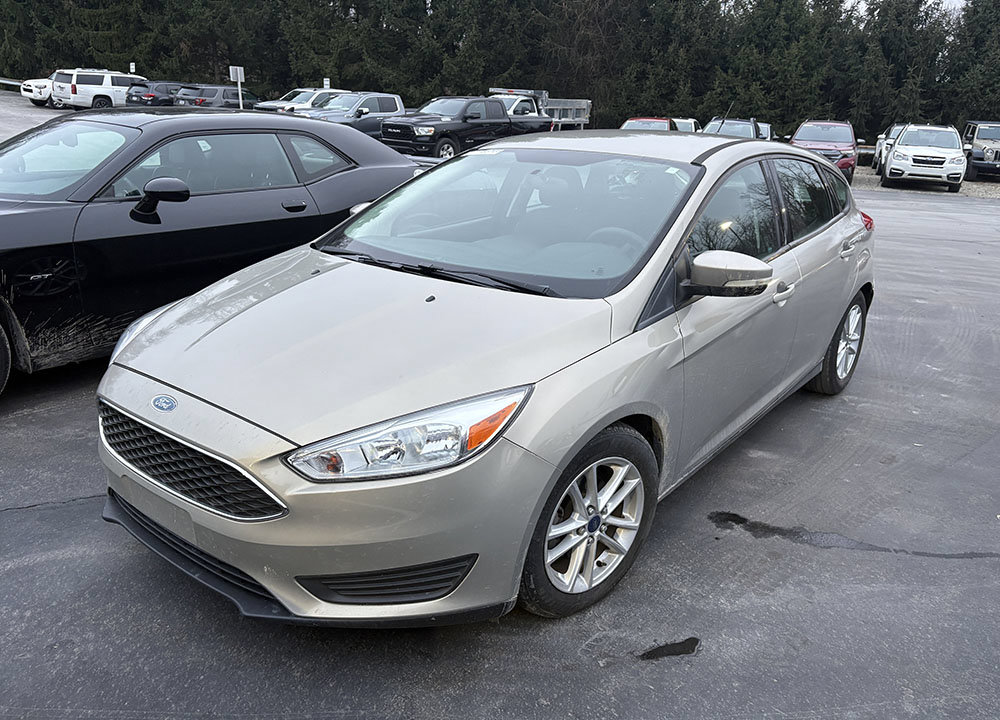 Used 2016 Ford Focus SE FWD image 4