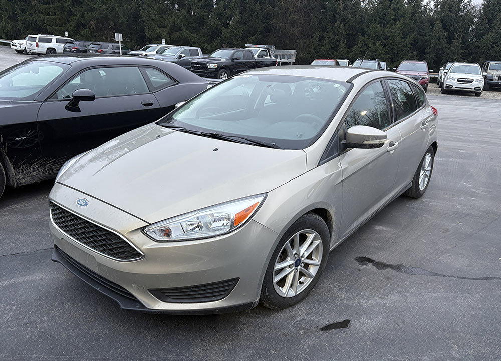 Used 2016 Ford Focus SE FWD image 4