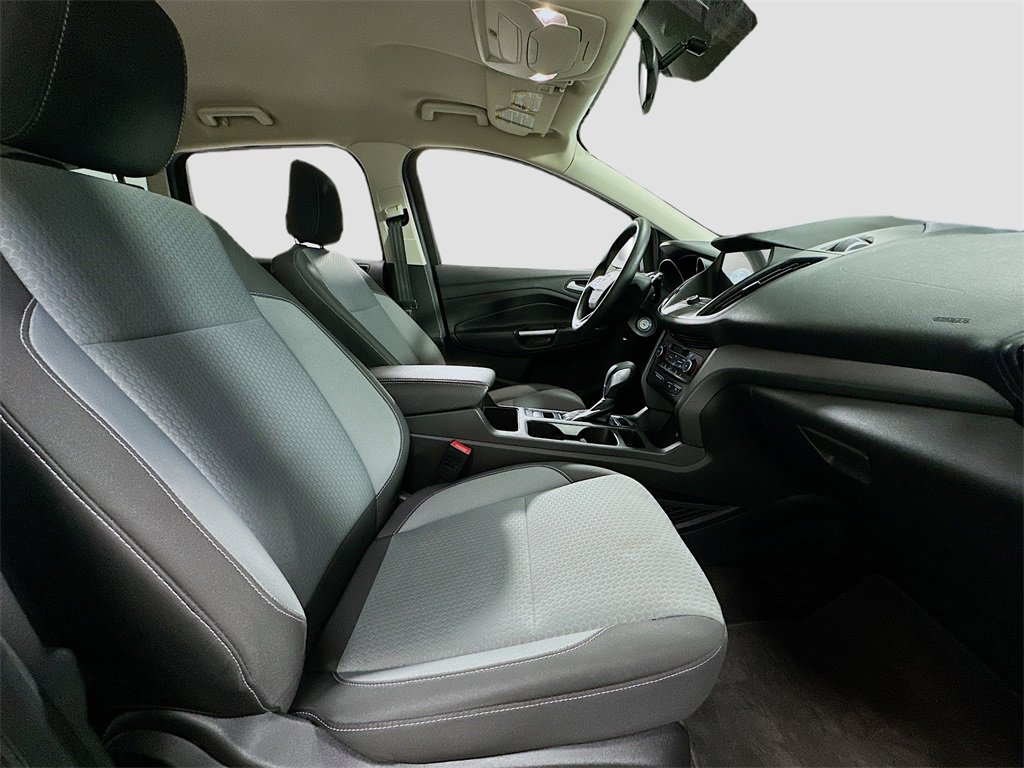 Used 2018 Ford Escape SE w/ SE Sync 3 Package image 27