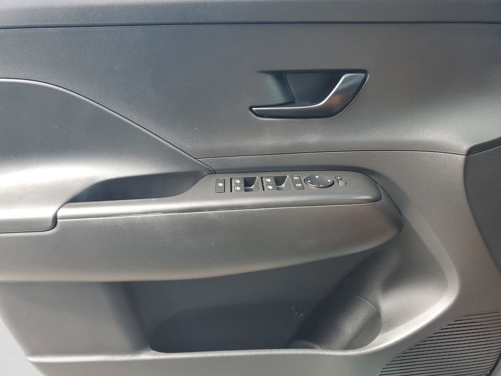 Certified 2024 Hyundai Kona SEL w/ Convenience Package image 22