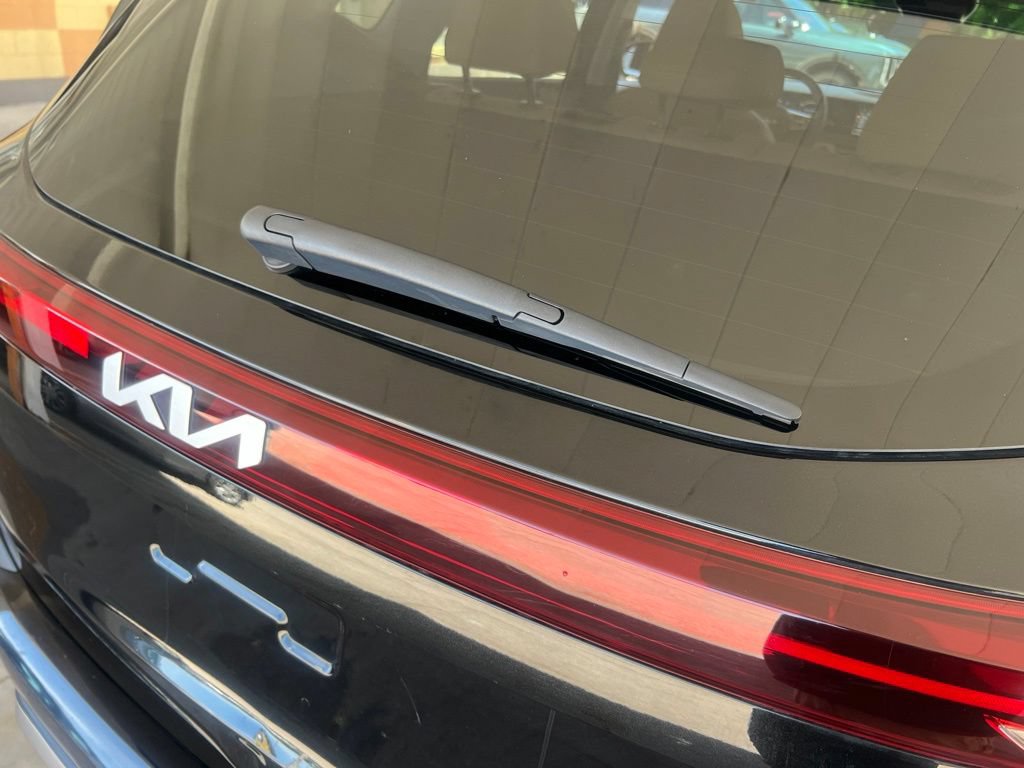 Certified 2025 Kia Seltos EX w/ EX Sunroof Package AWD/4WD image 37