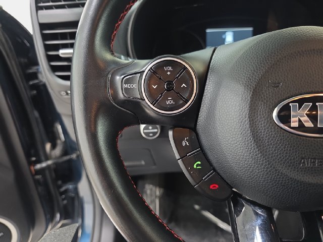 Used 2018 Kia Soul + FWD image 17