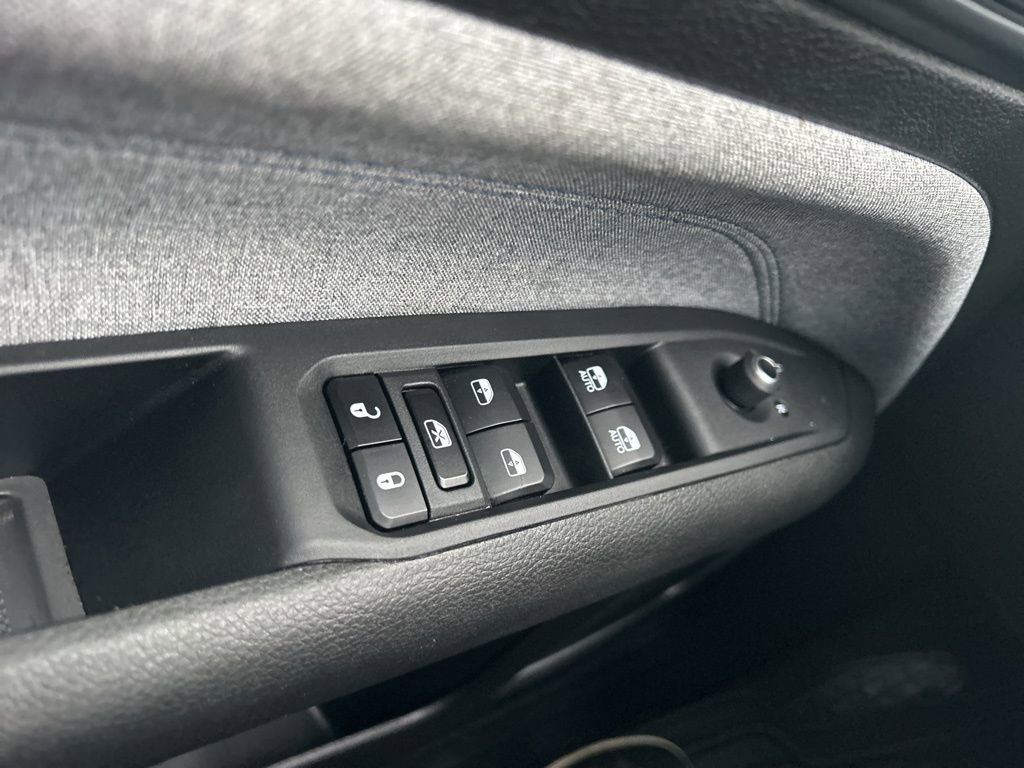 Used 2024 Jeep Compass Latitude image 33