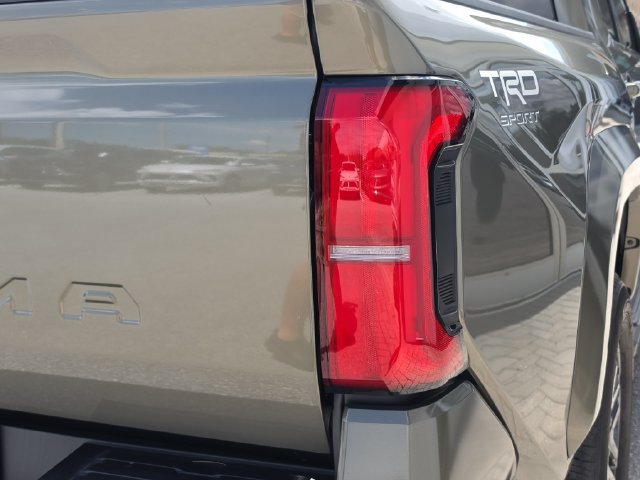 Used 2024 Toyota Tacoma TRD Sport w/ TRD Sport Upgrade Package RWD image 9