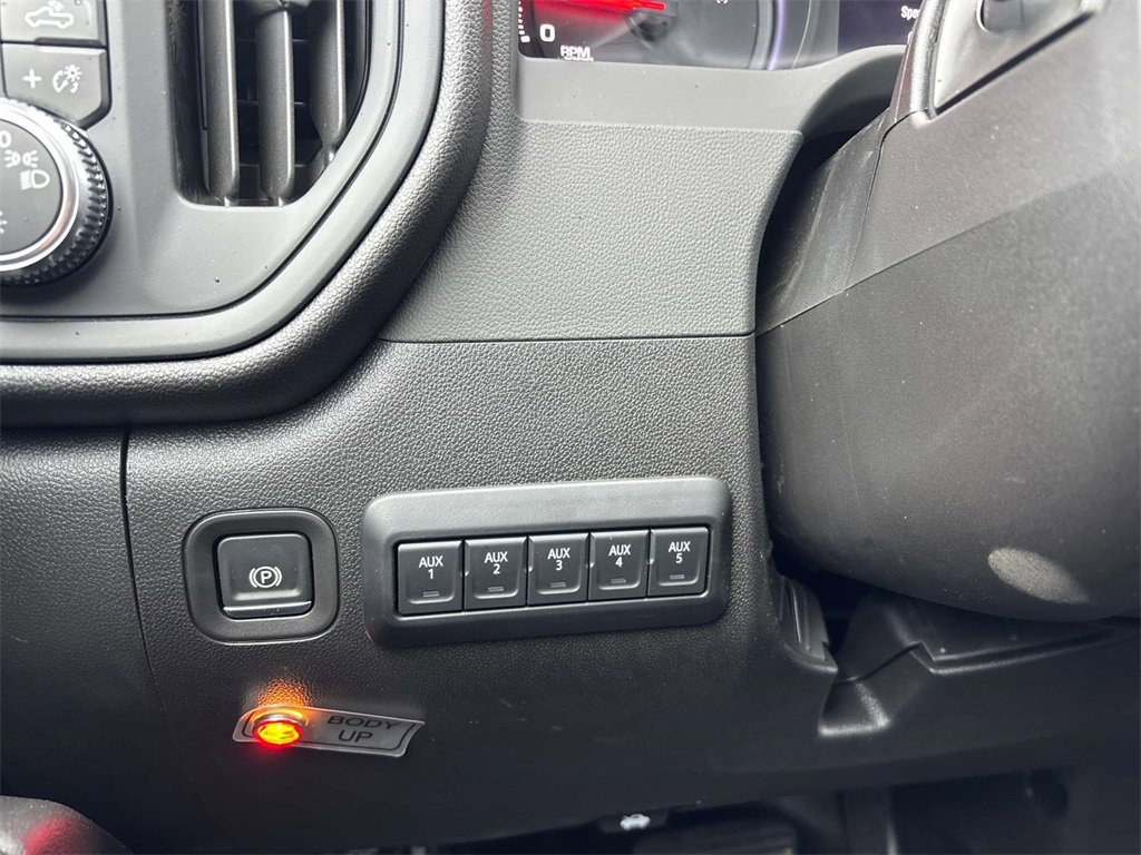 New 2025 GMC Sierra 3500 Pro w/ Convenience Package image 8