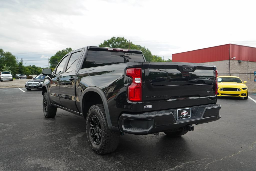 Used 2022 Chevrolet Silverado 1500 ZR2 w/ Technology Package AWD/4WD image 3