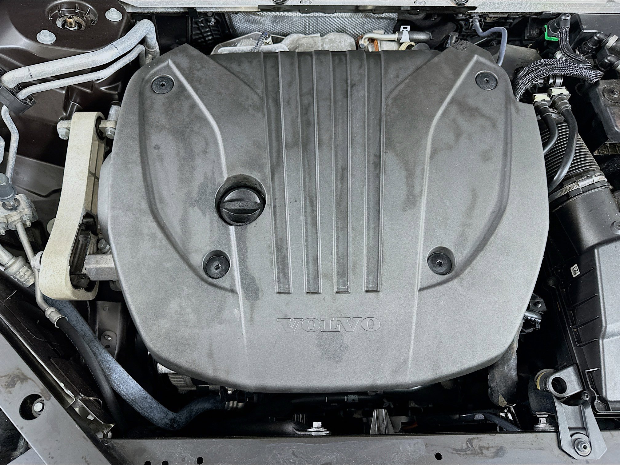 Used 2023 Volvo XC60 B5 Ultimate w/ Climate Package image 35