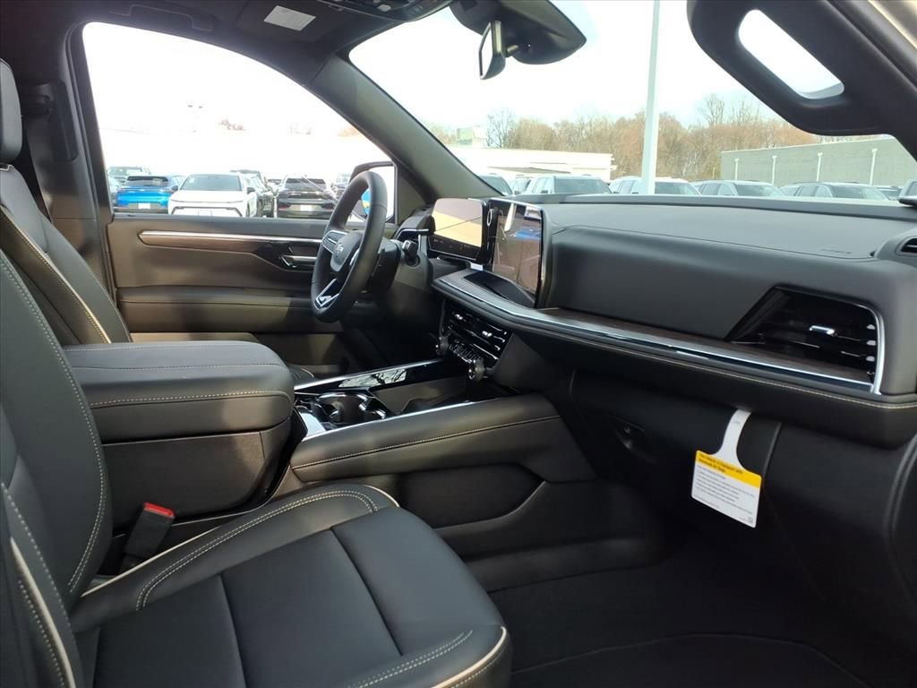 New 2026 Chevrolet Tahoe Premier w/ Sun And Tow Package AWD/4WD image 19