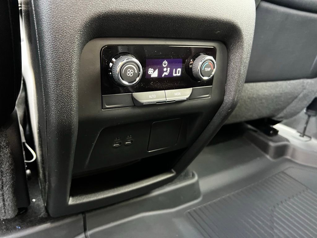New 2026 Chevrolet Traverse LT w/ LPO, Floor Liner Package image 28