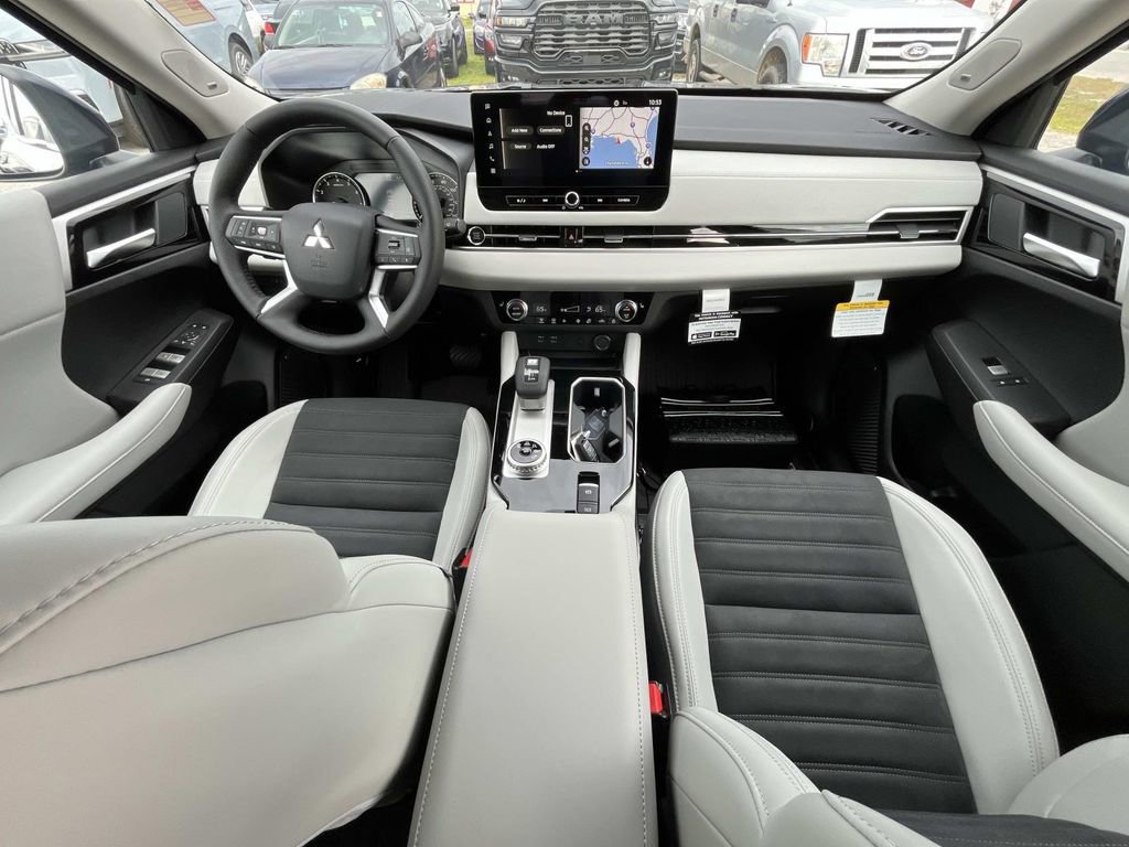 New 2026 Mitsubishi Outlander SE FWD image 18
