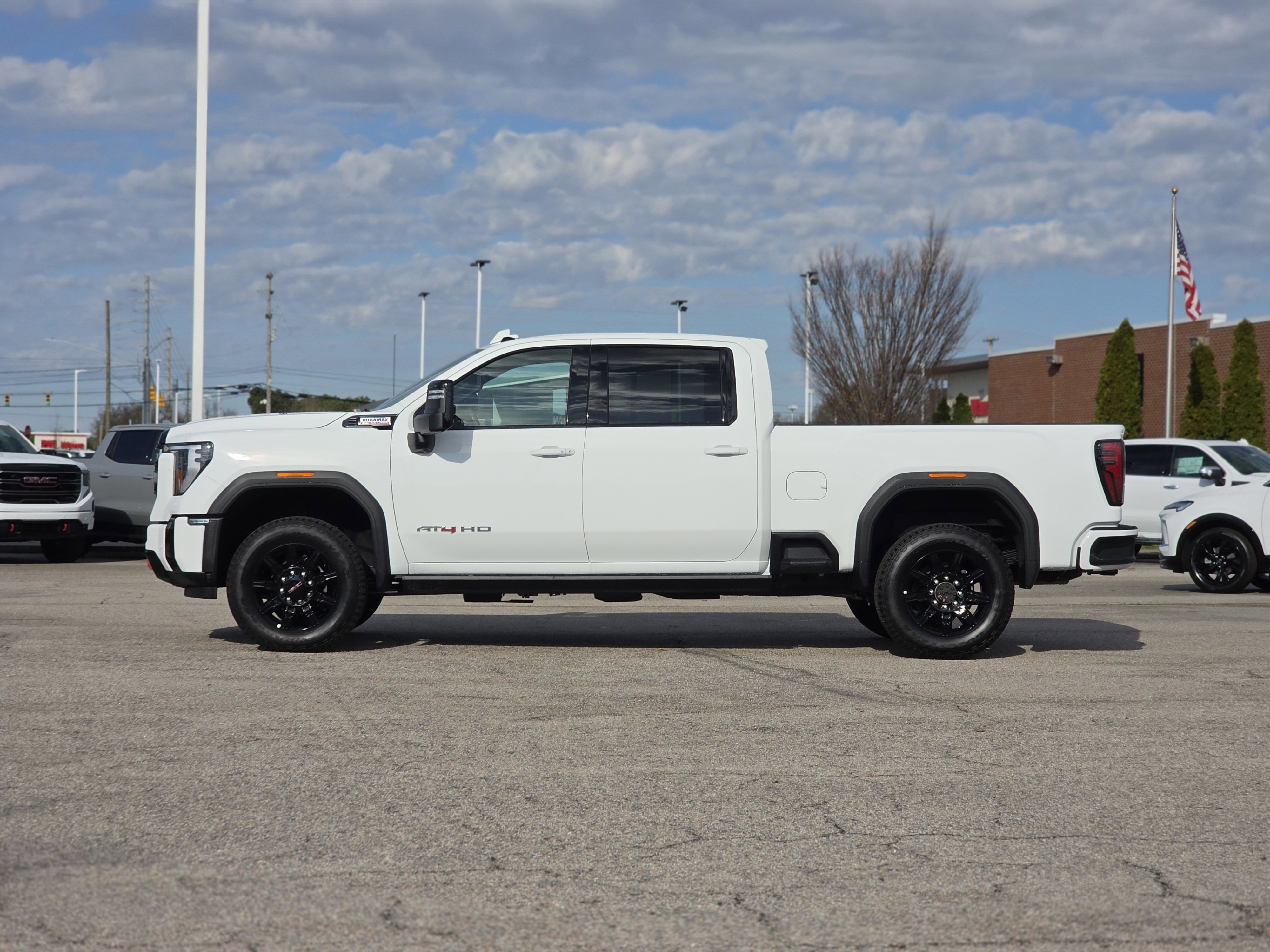 New 2026 GMC Sierra 2500 AT4 w/ AT4 Premium Plus Package image 4