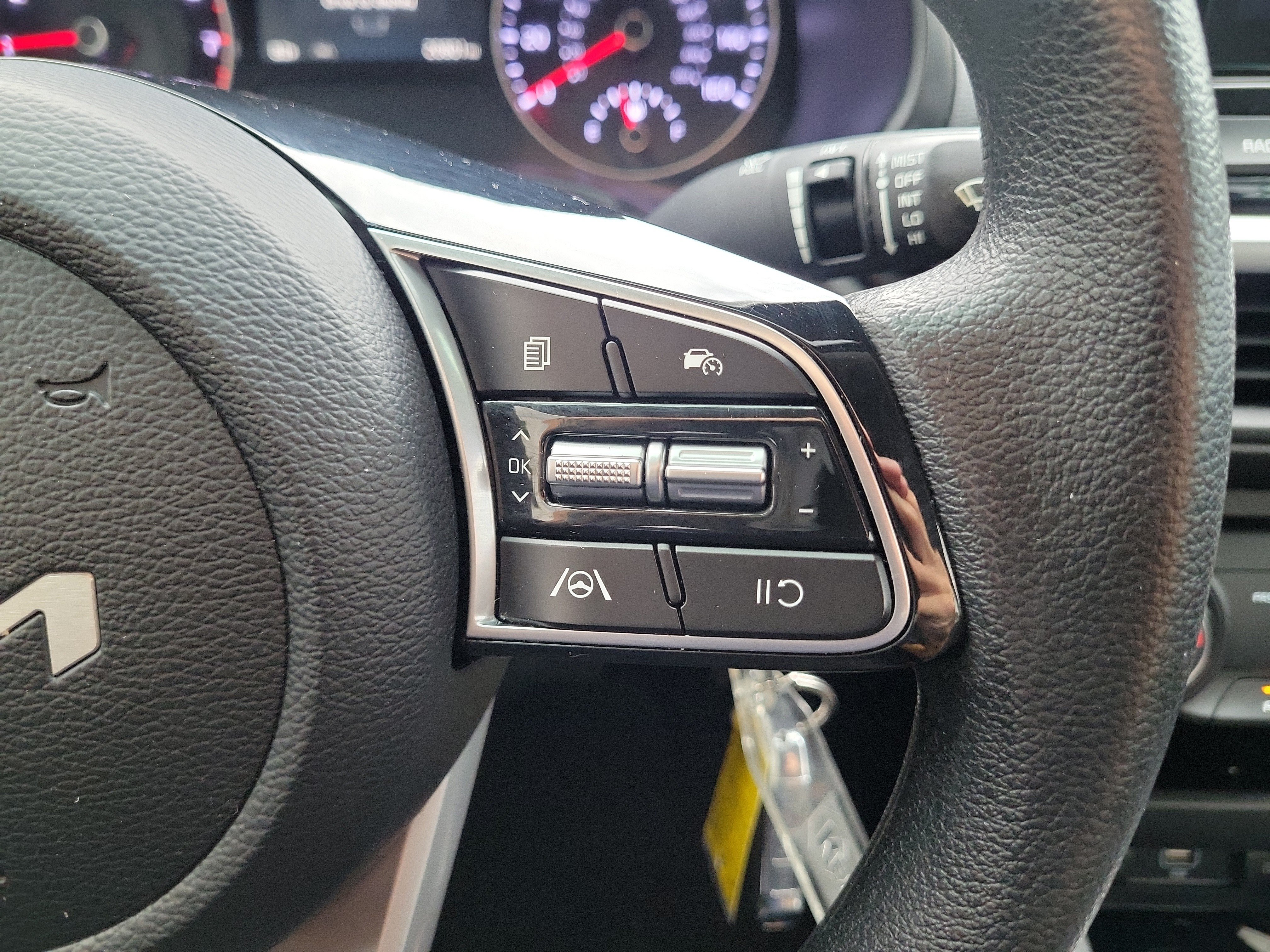 Certified 2024 Kia Forte LXS FWD image 27