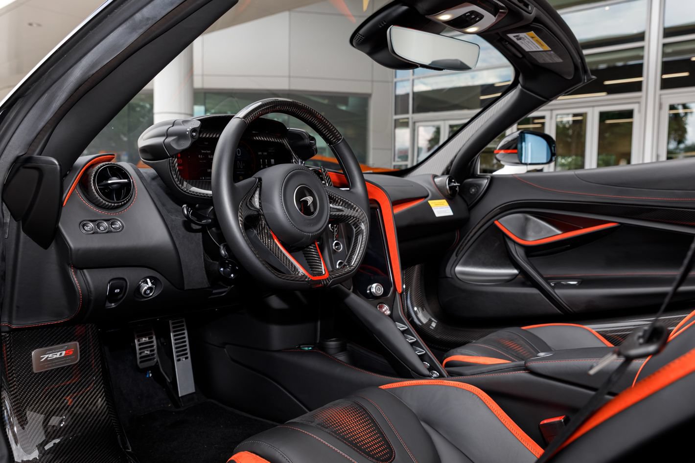 Used 2024 McLaren 750S Spider RWD image 57