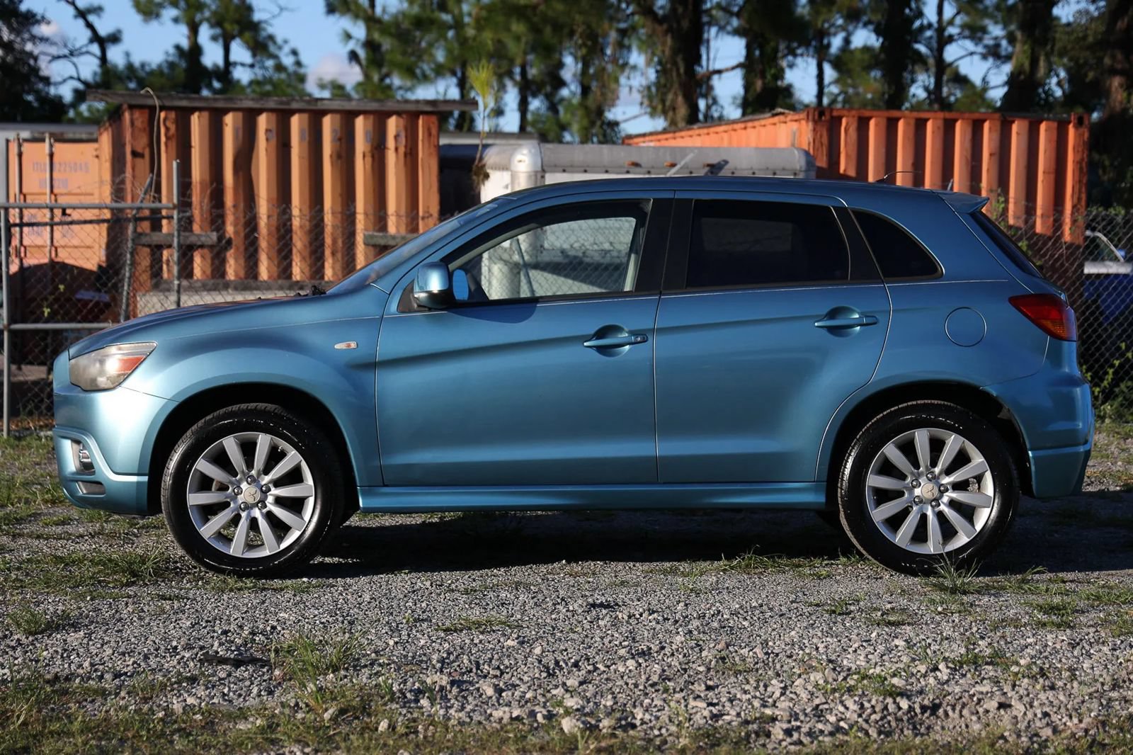 Used 2011 Mitsubishi Outlander Sport SE FWD image 3