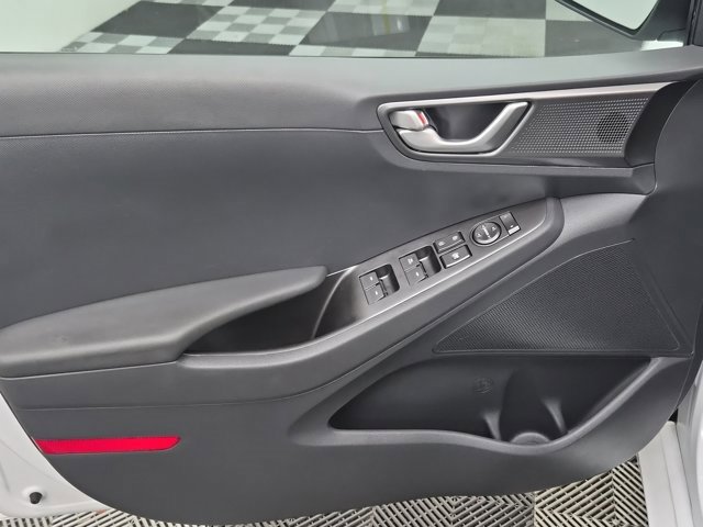 Used 2020 Hyundai Ioniq Blue image 15