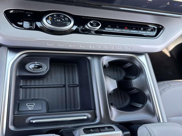 New 2026 Ford Expedition Max Active image 25