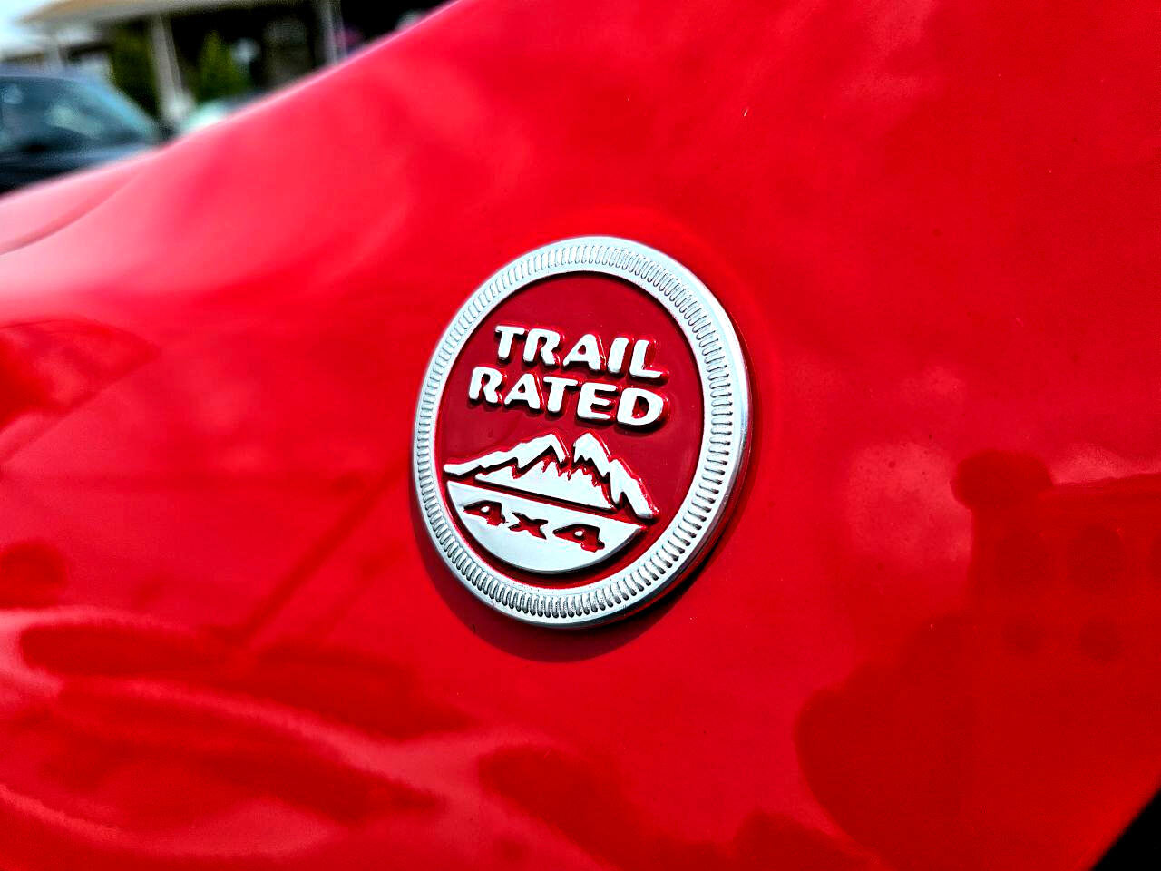 Used 2019 Jeep Cherokee Trailhawk w/ Cold Weather Group image 10