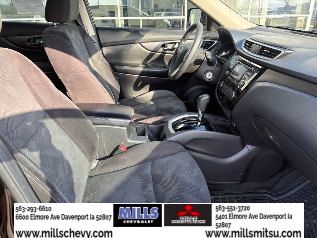 Used 2015 Nissan Rogue S image 15