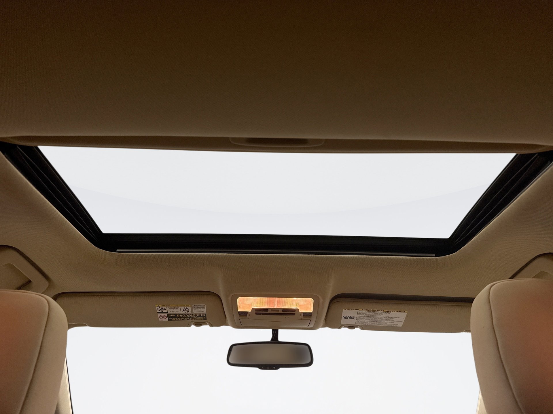 Used 2014 Toyota Highlander XLE image 17