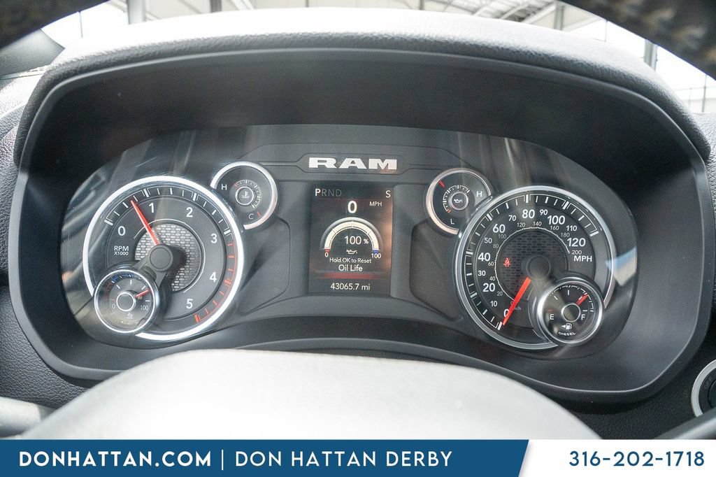 Used 2024 RAM 3500 Big Horn AWD/4WD image 8