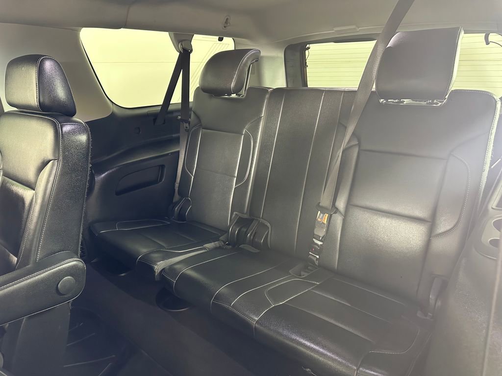 Used 2019 Chevrolet Suburban LT image 21