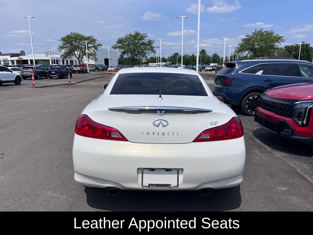 Used 2009 INFINITI G37 Convertible w/ Premium Pkg RWD image 4