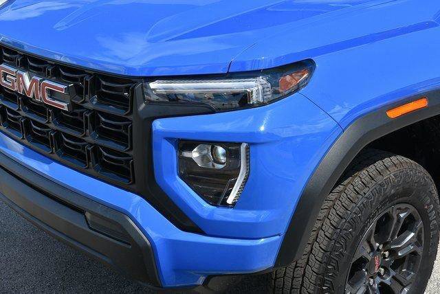 New 2025 GMC Canyon Elevation image 5