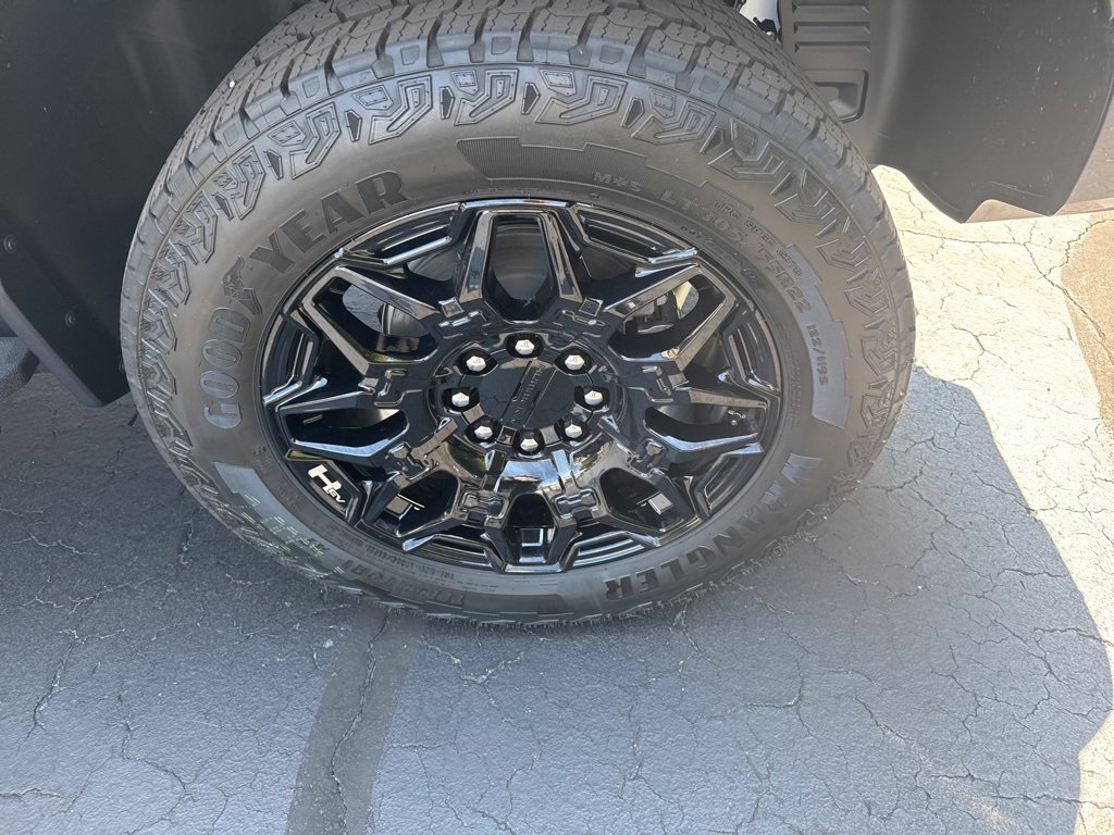 New 2026 GMC Hummer EV 4x4 Crew Cab image 14