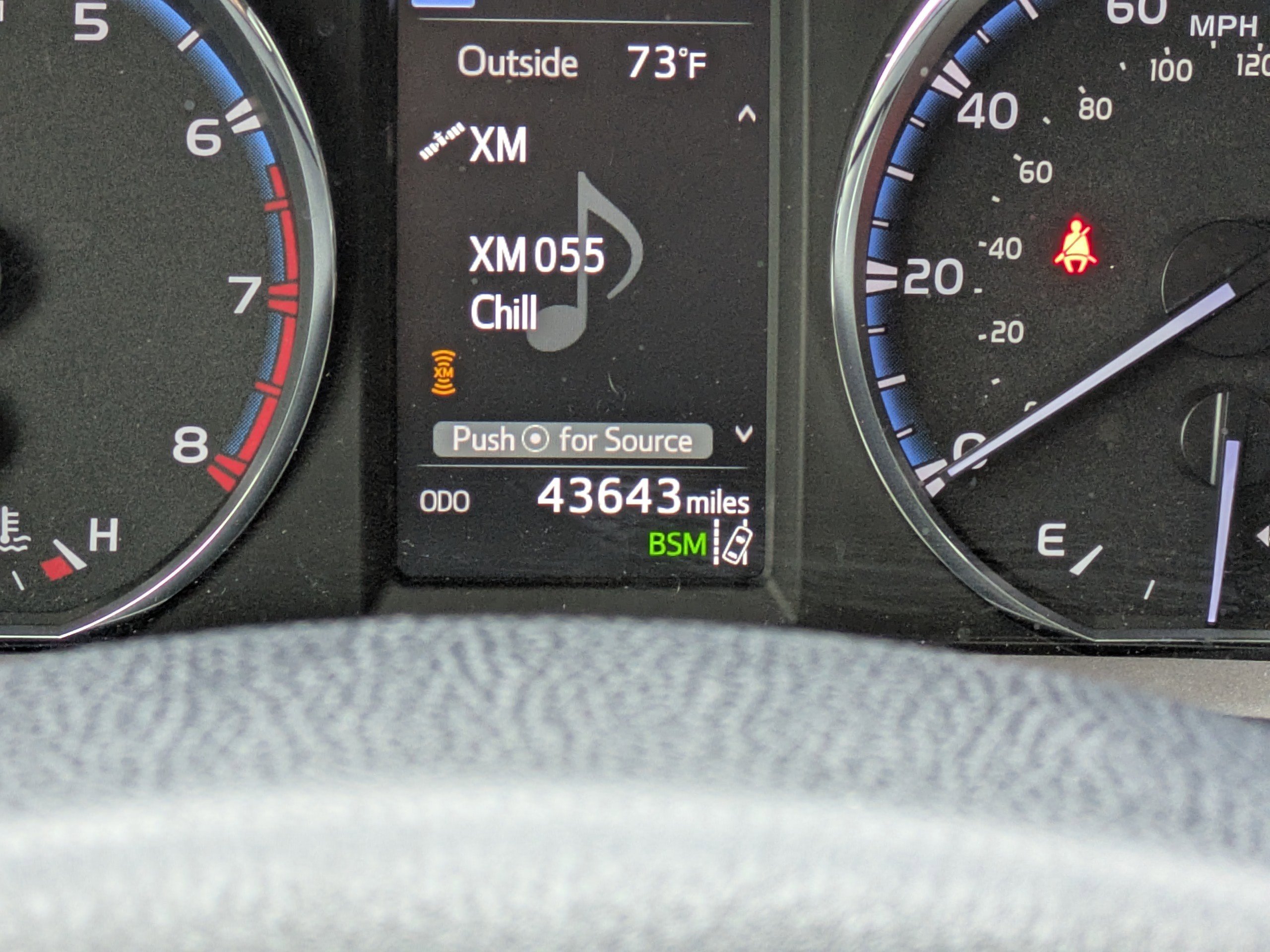 Used 2018 Toyota RAV4 Limited FWD image 29