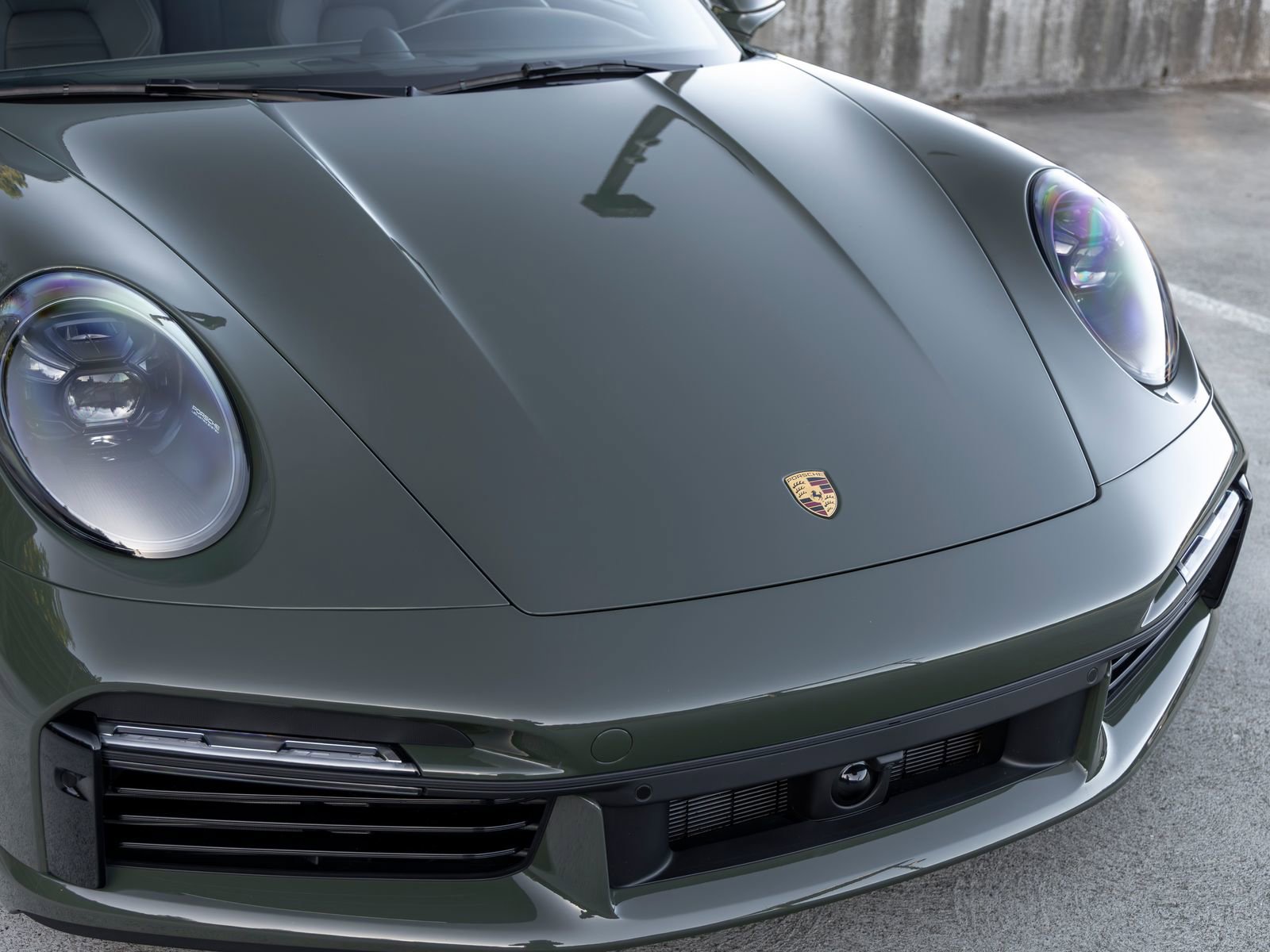 Certified 2025 Porsche 911 Turbo S AWD/4WD image 16