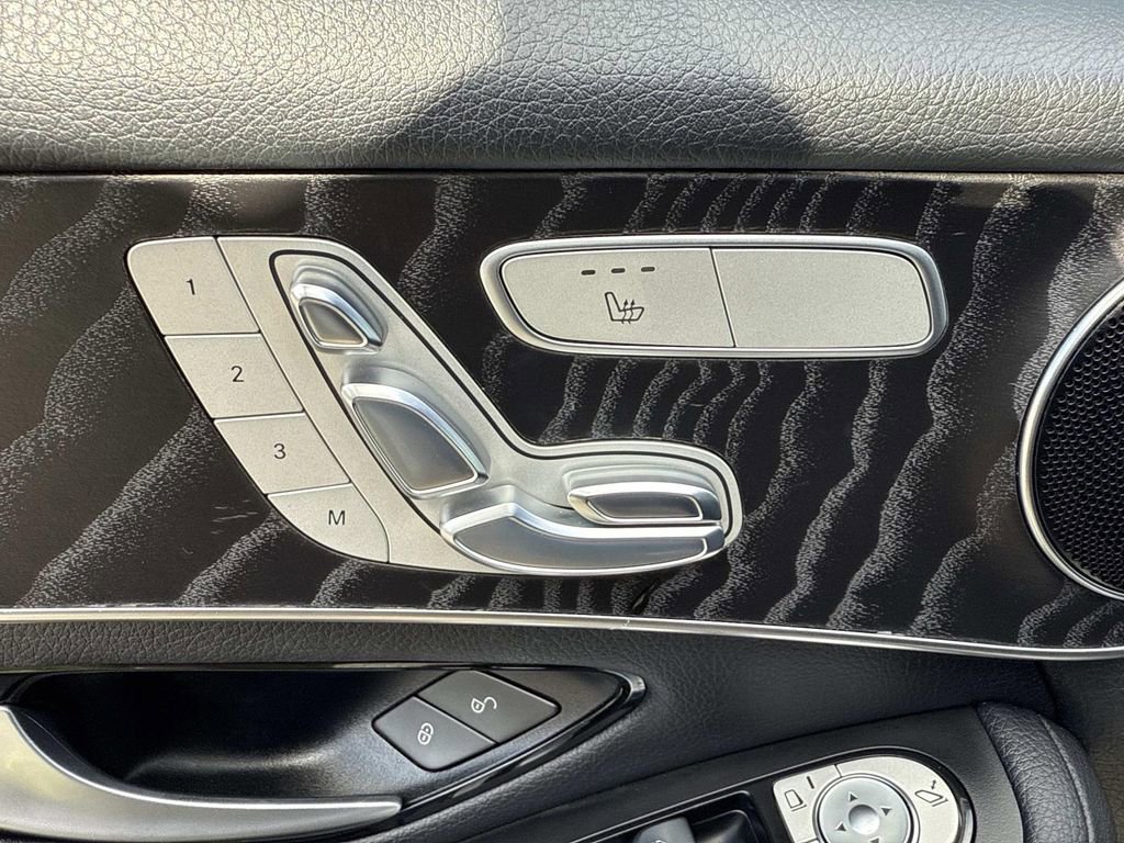 Used 2018 Mercedes-Benz GLC 300 image 23