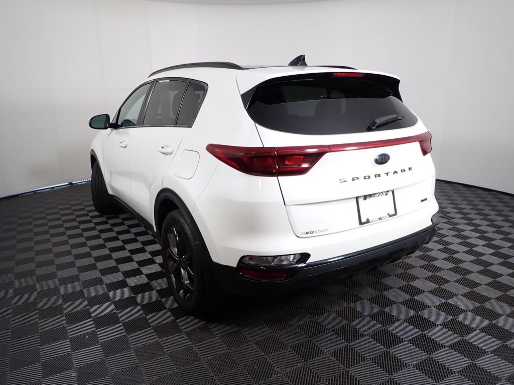 Used 2022 Kia Sportage Nightfall Edition AWD/4WD image 16